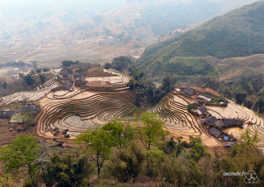 11_Village-H-Mong